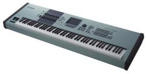 YAMAHA MOTIFXS8 Keyboard Workstation w/88 Keys 