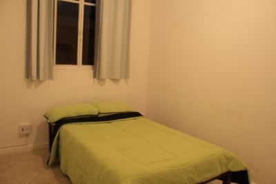 Apartamento com 02 quartos e 02 banheiros em Ipanema