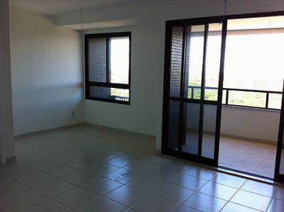 Apartamento com vista mar a venda na Av. Garibaldi, Salvador