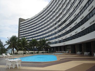 Apartamento a venda em Salvador Bahia, Ondina Apart-Hotel