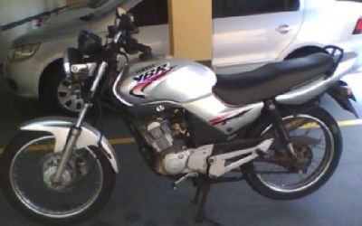  Vendo Moto Yamaha - YBR 2001