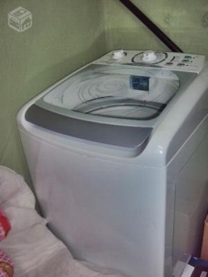 Vendo maquina de lavar roupas