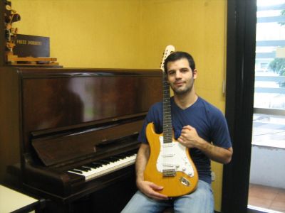 Professor de Violão e Guitarra em Residência - Jardim Paulista/Bela Vista