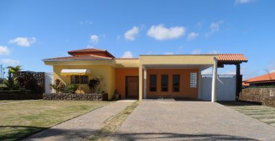 Casa, 3 dormitórios, em condomínio fechado em Cabreúva-SP