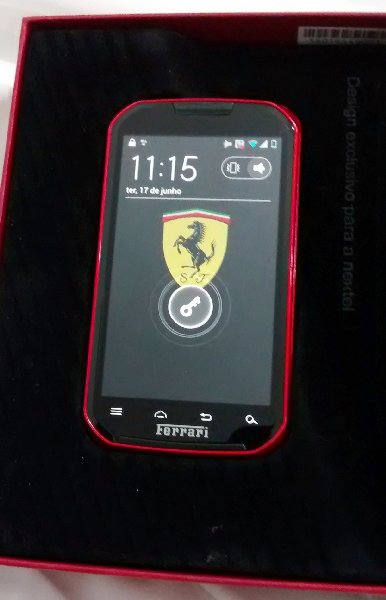 Motorola XT621 Ferrari Special Edition Vermelho tecnologia 3G 